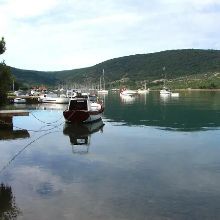 Apartament アパート ツレス